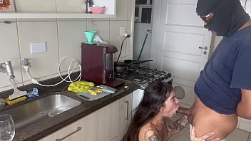 Cooking and suddenly i got fucked bareback by my friend bbc
