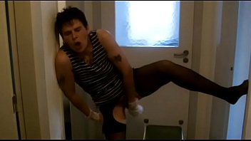 Bella is always ready to fuck his mature pussy