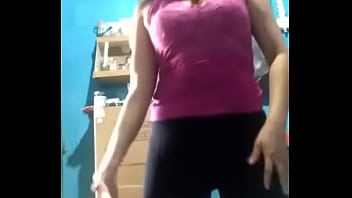 Baila xq quiere verga