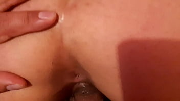 Mi hijastra me pidió que le quite la virginidad