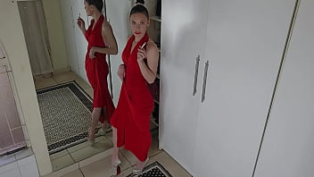 Bet you cant keep your pants on while watching me undress