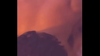 El hetere se deja tocar por mi despues de la peda acostado en la cama