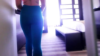 Pussy monster rose red gets her teen pussy devoured