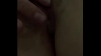 Se gostar deixa um comentário ela adora ler quem sabe podemos foder juntos