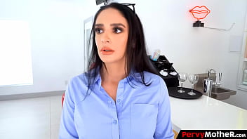 Stepmom gets her clothes off for money