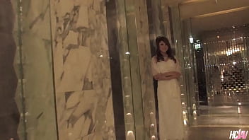 Cute japanese babe rino mizusawa gorges herself on a hard cock