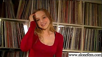 Freak teen amateur girl insert toys in pussy video 06