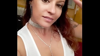 Soirée blanche ce soir vous aimez ma tenue