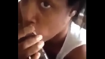 Black hoe sucks dick to fuck with a n