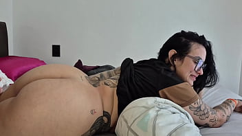 Meti na bucetinha dessa gaúcha sem dó pena que gozei rápido estava muito apertadinha