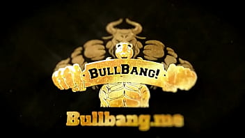 I like it when it bounces and mzcreamleen throws it just right