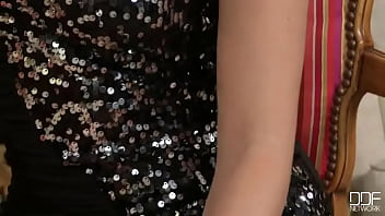 She dares to bare it