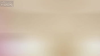 This james jones makes the best of his situation and rocked out with his cock out this muscle jock had 3 ladies t