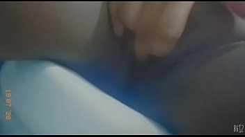 Tocándose la panocha