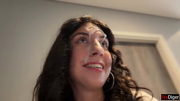 Public agent pickup beauty agrees to cumwalk for a new iphone