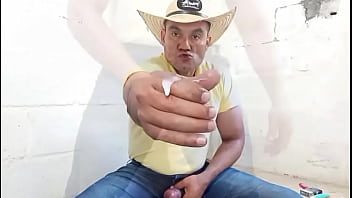 Yuri Gaúcho Agroboy Super Dotado Esguichando Porra Da Pica Grossa Urso Brasileiro Gozando Forte thumbnail