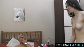 Princess alice's double penetration fantasy cumming on two cocks