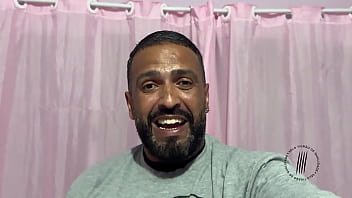 Trailer a coelhinha e o corninho