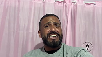 Trailer a coelhinha e o corninho