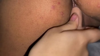 Mi hermanastra a ver que mis padres no esta e casa mi folla mi coño