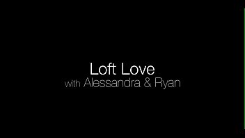 Young twat split by big knob