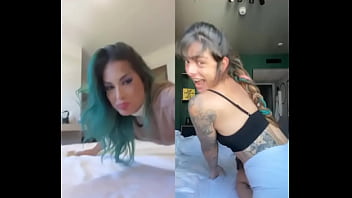 Tati zaqui dancing on all fours