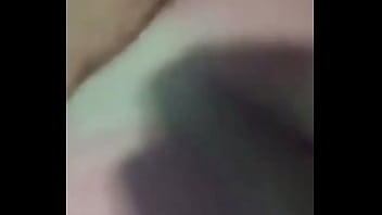 Gostosa sendo comida