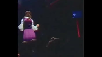 Olivia newton john Olivia newton john