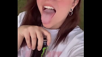 2 50€ la piscina del pueblo que ayer se ve que no me enteré bien pues eso es dinero al mes no jajjaaja