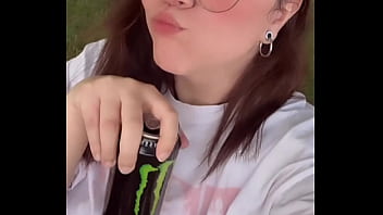 2 50€ la piscina del pueblo que ayer se ve que no me enteré bien pues eso es dinero al mes no jajjaaja