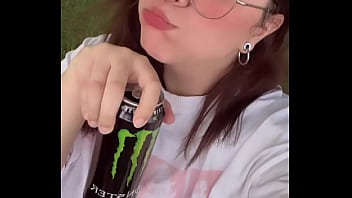 2 50€ la piscina del pueblo que ayer se ve que no me enteré bien pues eso es dinero al mes no jajjaaja