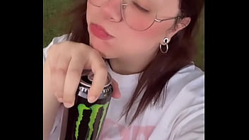 2 50€ la piscina del pueblo que ayer se ve que no me enteré bien pues eso es dinero al mes no jajjaaja