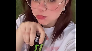 2 50€ la piscina del pueblo que ayer se ve que no me enteré bien pues eso es dinero al mes no jajjaaja