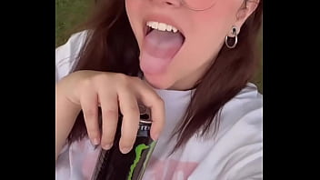 2 50€ la piscina del pueblo que ayer se ve que no me enteré bien pues eso es dinero al mes no jajjaaja