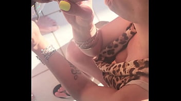 My best friends girlfriend throatpie while he quickly went to get more drinks