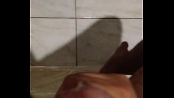 Militarriodejaneiro do sexlog gozando para esposa do amigo gostosa