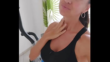 Coucou En Pleine Séance De Sport Je Remarque Que Tu Me Mattes Et Décide thumbnail