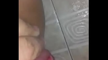 Masturbada con dedicacion para el amigo novio