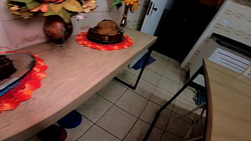 Fodendo a melhor amiga da minha madrasta