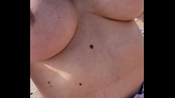 Team big ou little boobs