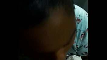 Debrecia succs un i nutt in her mouth swallow