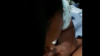 Debrecia succs un i nutt in her mouth swallow