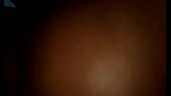 Amo esfregar a minha cona em sua boca