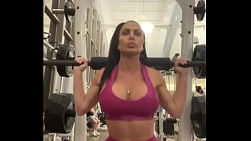 Here's your reminder to not skip leg day if you can walk normally after your leg day then you need to train harder