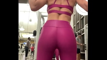 Here's your reminder to not skip leg day if you can walk normally after your leg day then you need to train harder