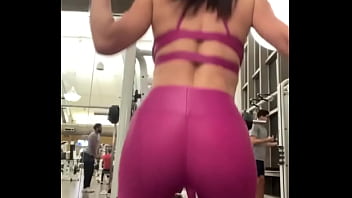 Here's your reminder to not skip leg day if you can walk normally after your leg day then you need to train harder