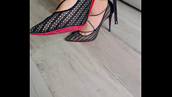 Bonsoirtu veux passer un moment avec moi je t’attend