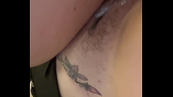 Mi Primo Viene De Vacaciones Y Me La Mete Bien Rico thumbnail