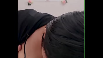 Mira nada mas que rico culo tiene ella