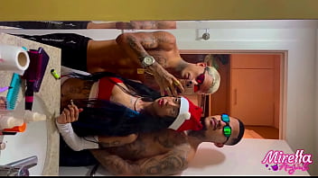 Funkeira chama novinho maloqueiro no seu e acabam transando na varanda